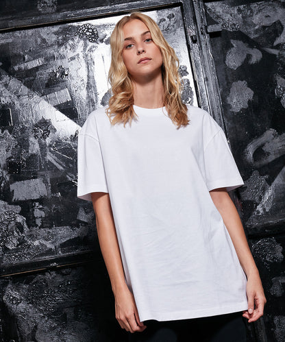 Women's oversized boyfriend tee